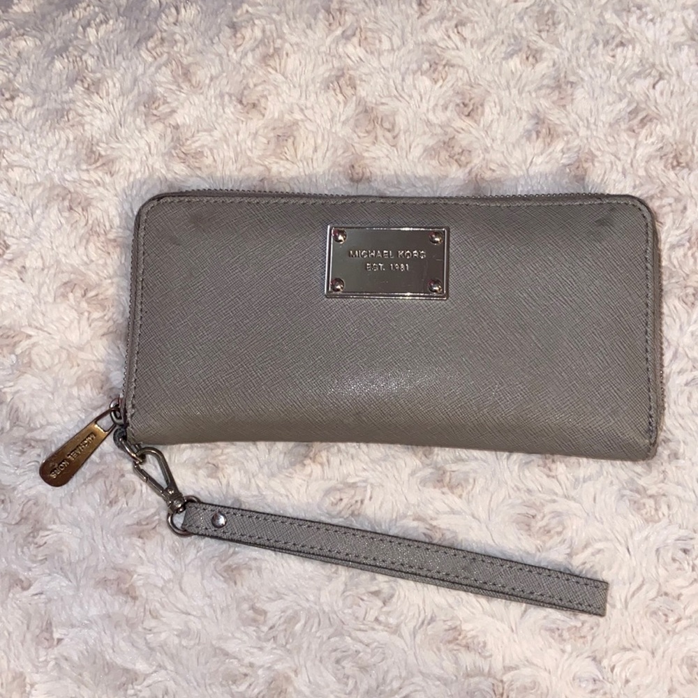 Authentic MK wallet